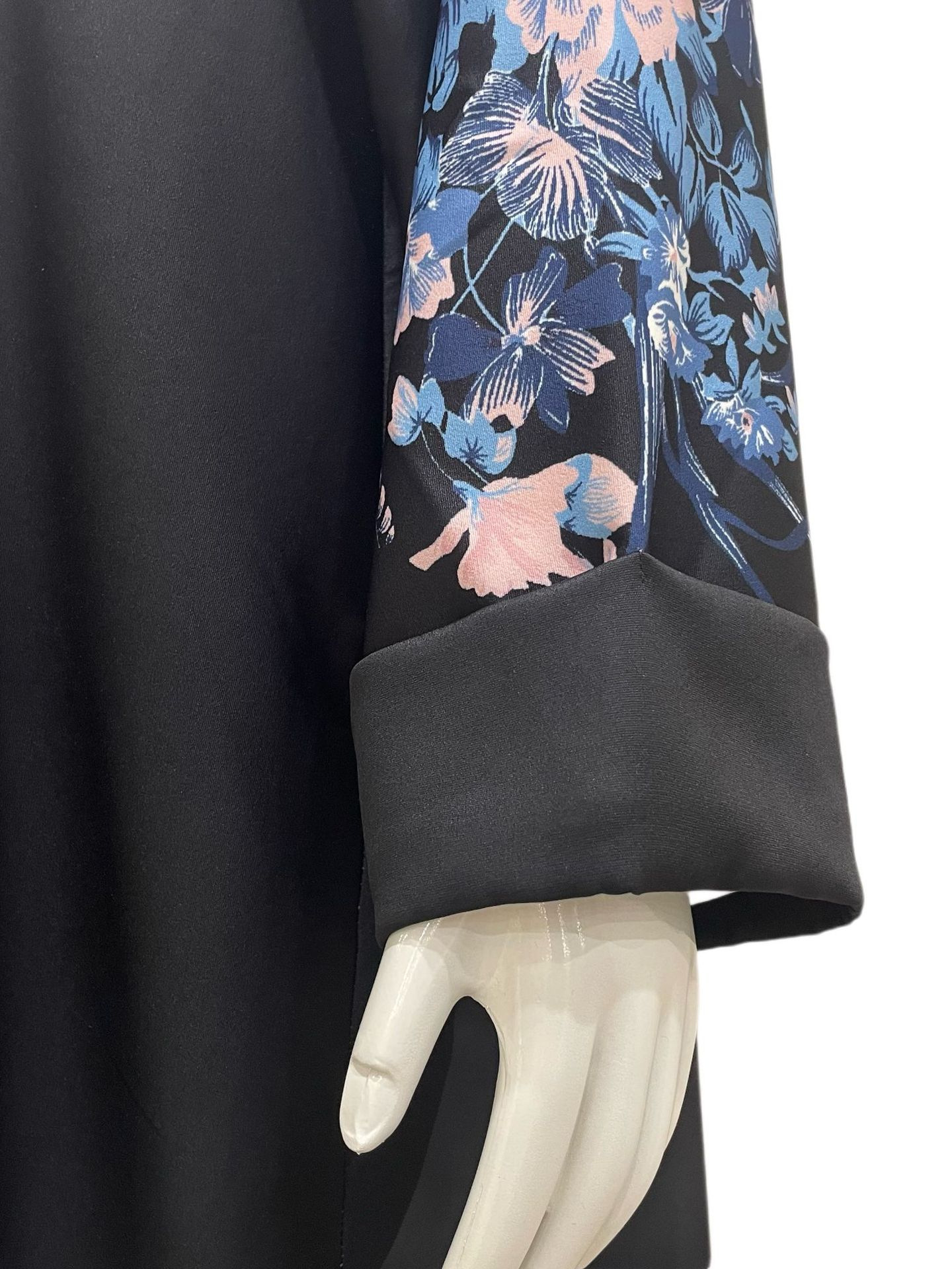 Middle East Ins European and American Muslim Cross-Border Women's Robe Dubai Printed Beaded Women's Dress Elegant Burqa - Image 2