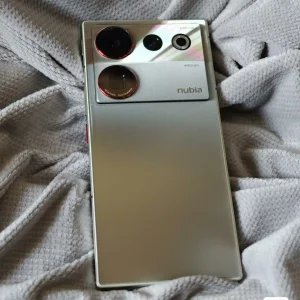 Used ZTE Nubia Z50 Ultra – 256GB/12GB RAM – 5G, 6.8" 120Hz AMOLED Full-Screen Display