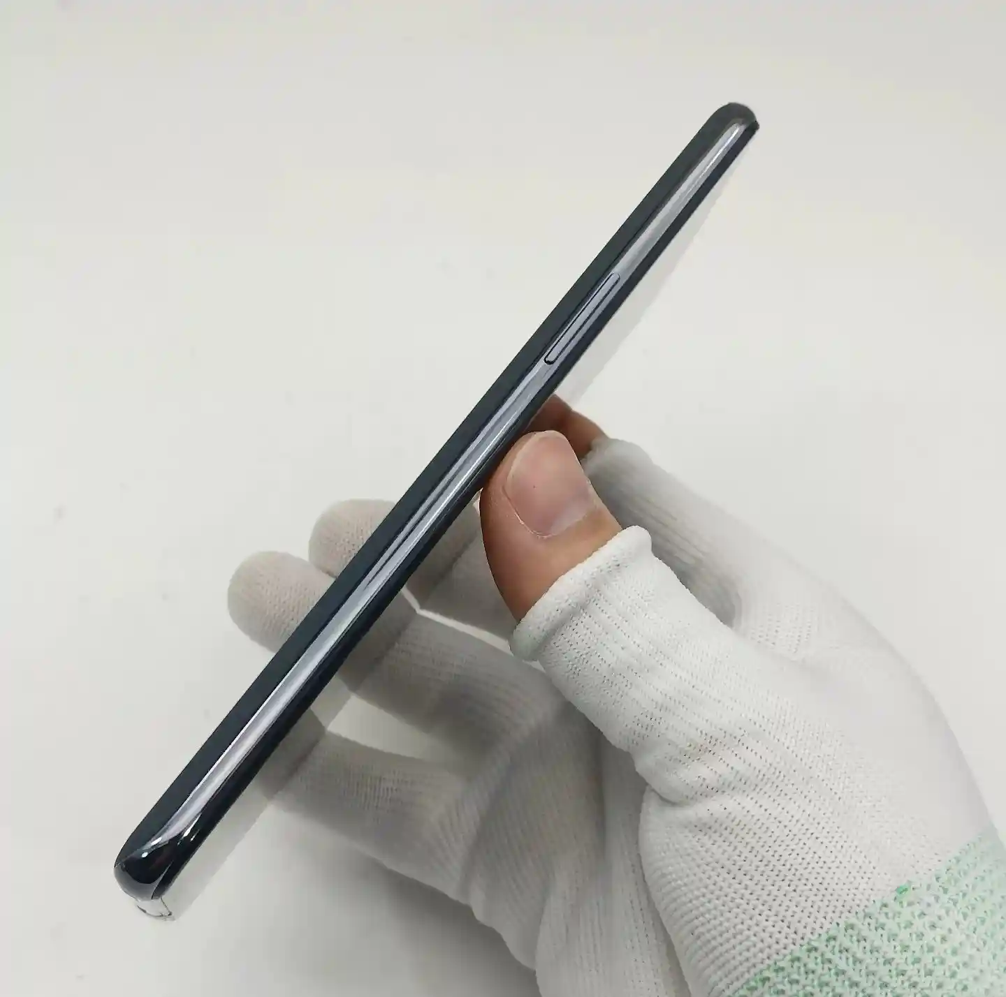 Used OnePlus Nord 2T – 256GB/12GB RAM – 5G, 6.43" 90Hz Fluid AMOLED Display - Image 6