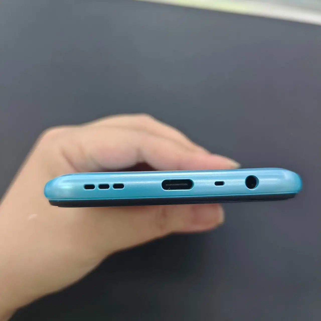 OPPO A52, Used – 128GB/8GB RAM – 4G LTE, 6.5" FHD+ LCD Display - Image 3