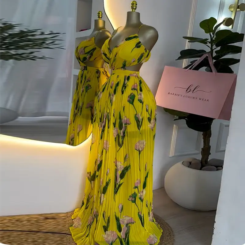 African Sweet Sexy Evening Dress – Backless Deep V-Neck Pleated Maxi Gown with Lace Details (Summer 2025) - Image 2