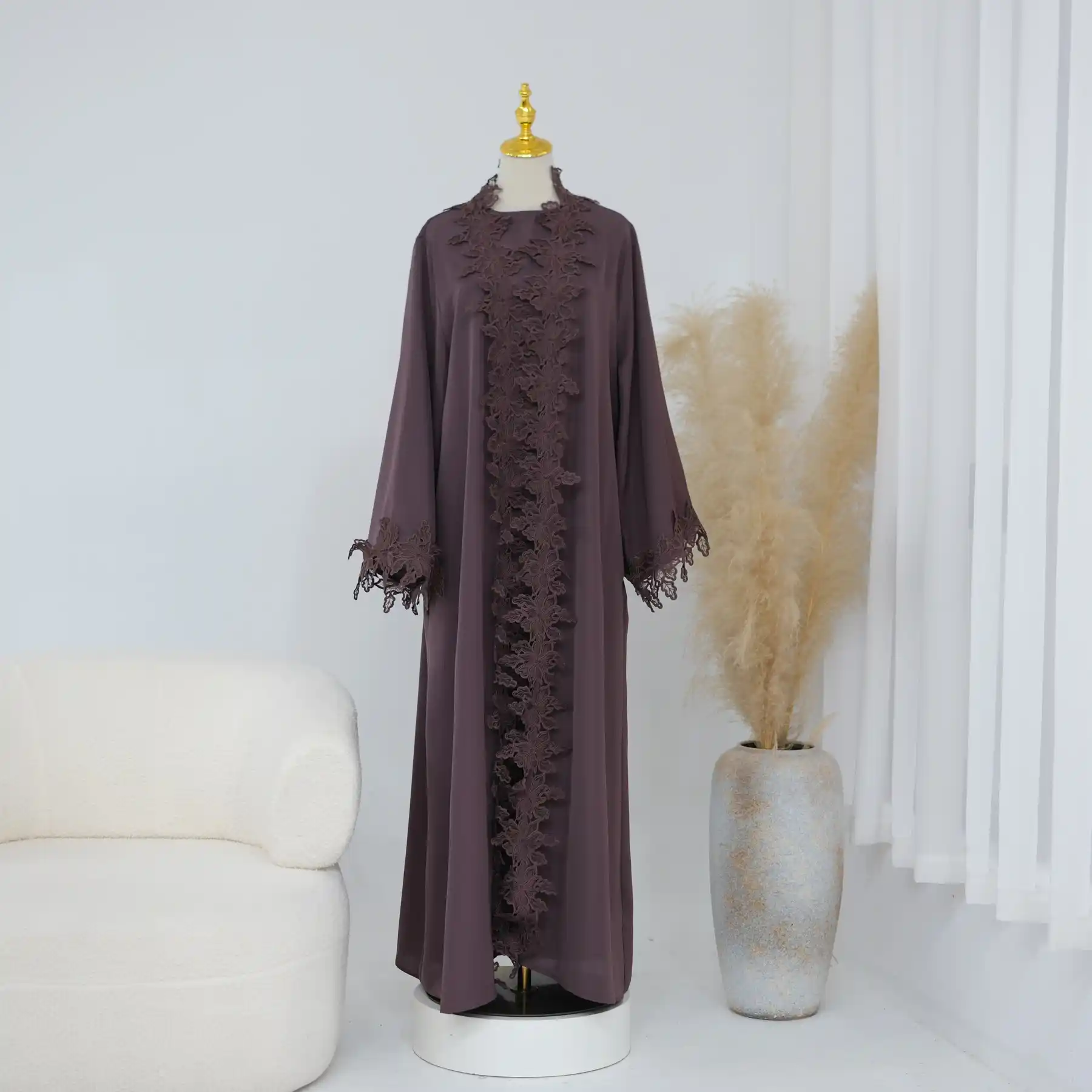Plus Size Lace-Trimmed Cardigan & Inner Dress Set – Women's V-Neck Loose-Fit Two-Piece Outfit (Fall 2025) - Image 4