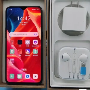 OPPO R17, Used – 128GB/8GB RAM – 4G LTE, 6.4" 1080p AMOLED Display
