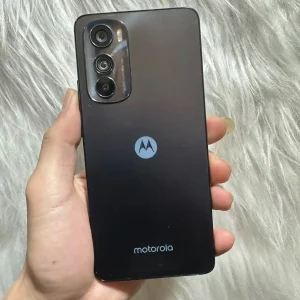 Motorola Edge 30, Used – 128GB/8GB RAM – 5G, 6.5" 144Hz OLED Display