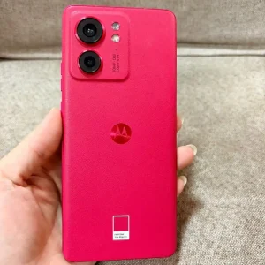 Motorola Edge 40, Used – 256GB/8GB RAM – 5G, 6.55" 144Hz pOLED Display