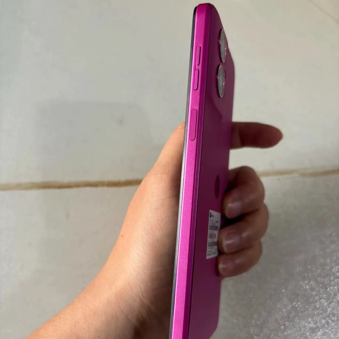 Motorola Moto G55 5G, Used – 256GB/8GB RAM – 5G, 6.5" FHD+ 120Hz LCD Display - Image 5