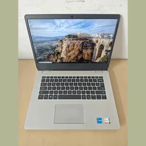 Dell 3400 Laptop – Intel i5-1135G7-16GB DDR4/512GB SSD / 14" FHD 1920x1080 / Iris Xe Graphics/Windows 11 Home / Original Charger