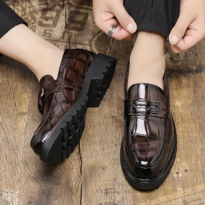 2352 Men's Plus Size Slip-On Pointed-Toe Leather Shoes – British Style Platform Loafers for Business & Casual Wear (Fall 2025)